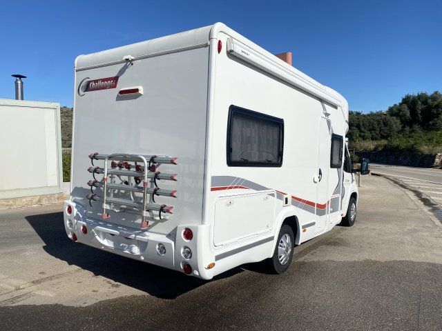 Challenger Genesis 285 