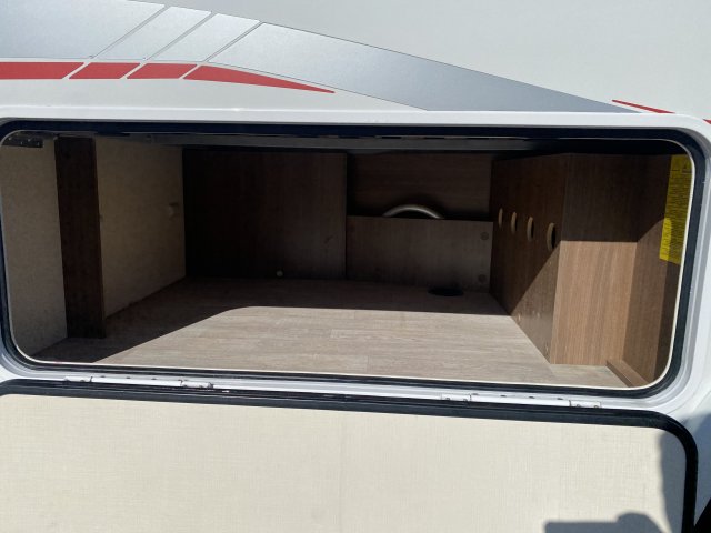 Challenger Genesis 285 