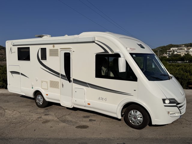 Mclouis Nevis 876 G 